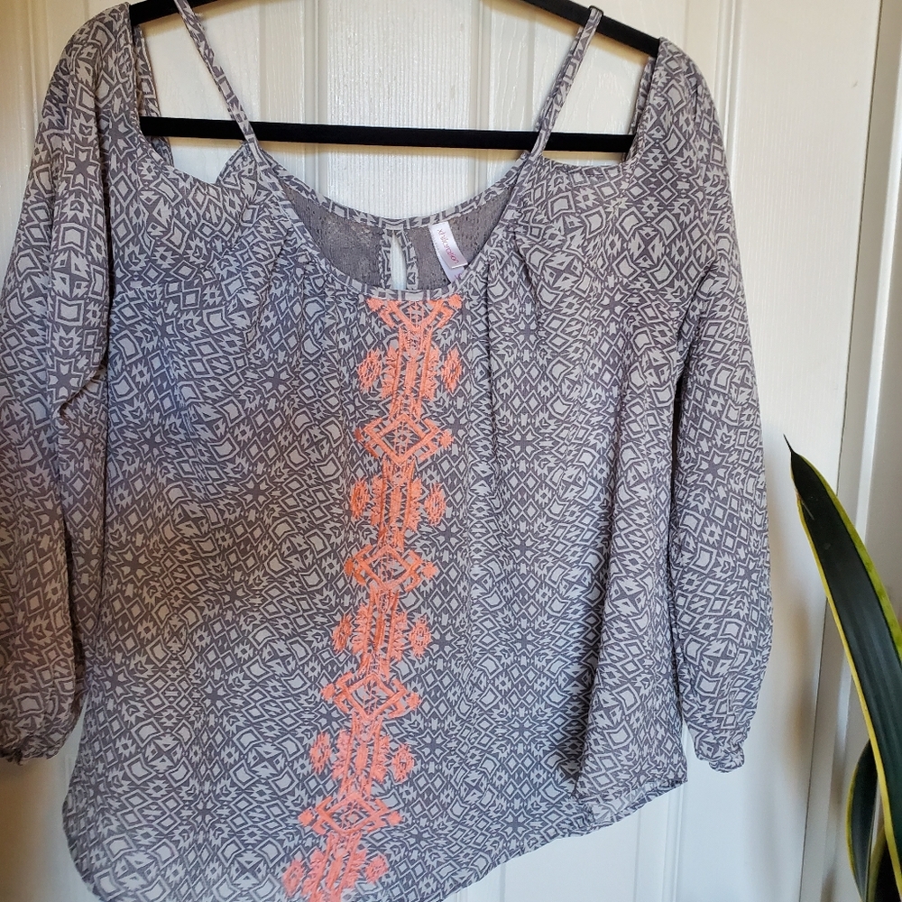 Cold shoulder top